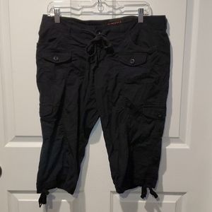 Arizona jean Co black capris